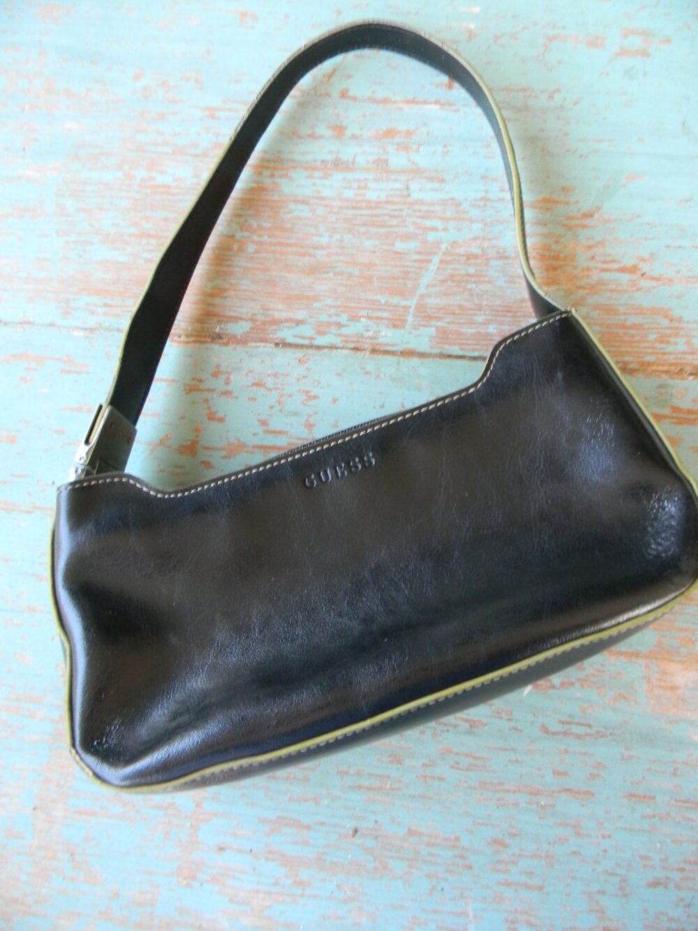 GUESS Small Black Shoulder Bag Vintage Y2K